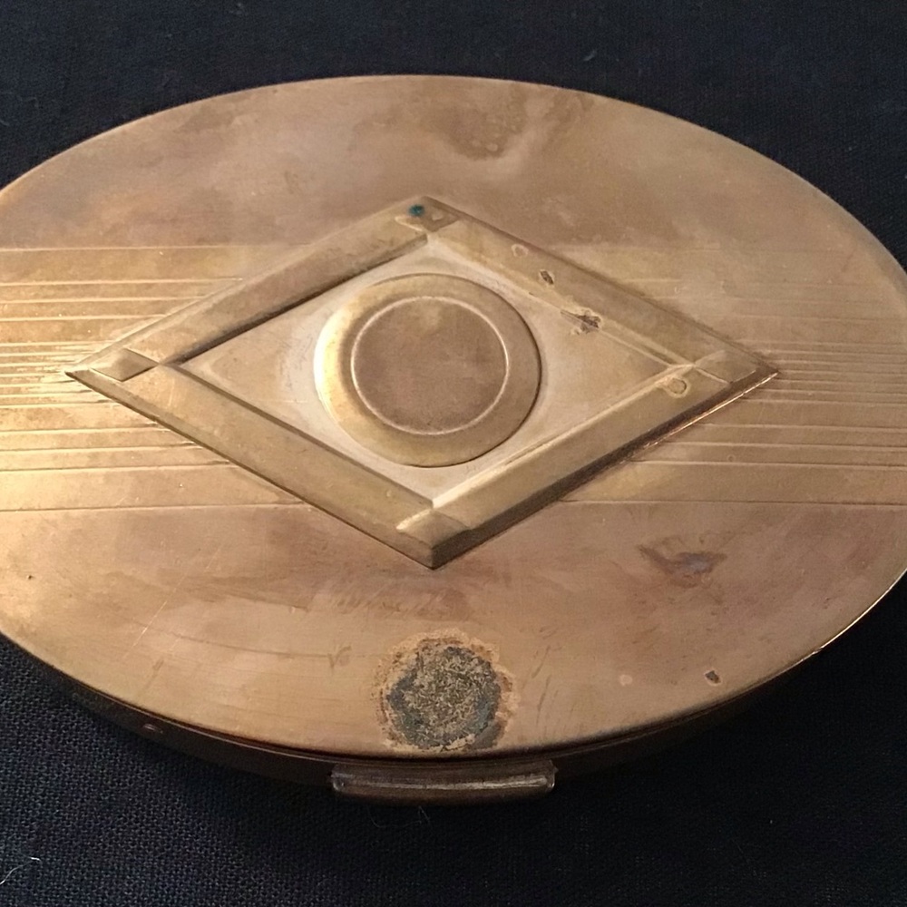 VINTAGE RICHARD HUDNUT GOLD COMPACT - Picture 2 of 8